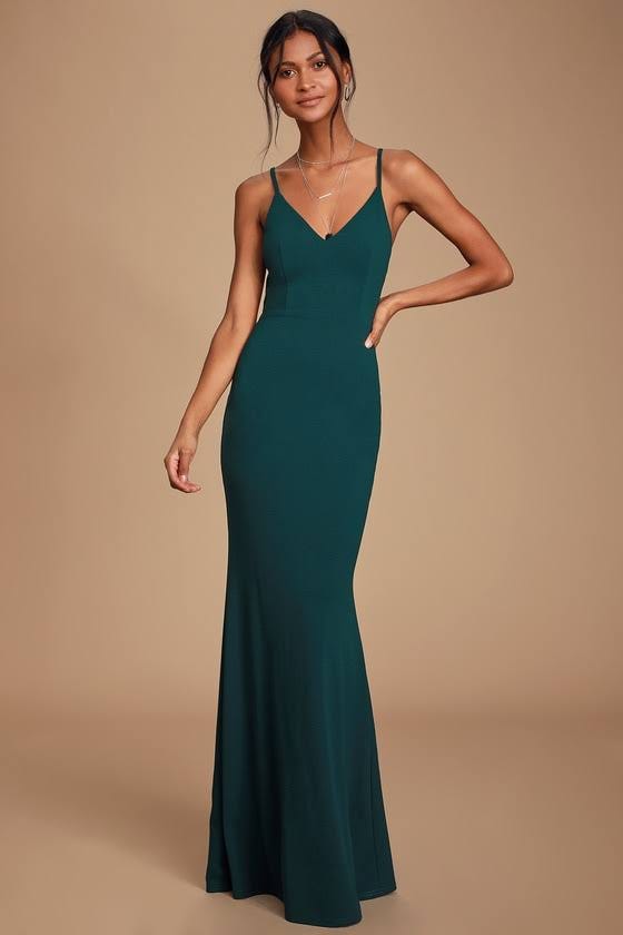 Lulus: Forest Green V-neck Maxi Dress with Back Cutout for Stylish Evenings | Image