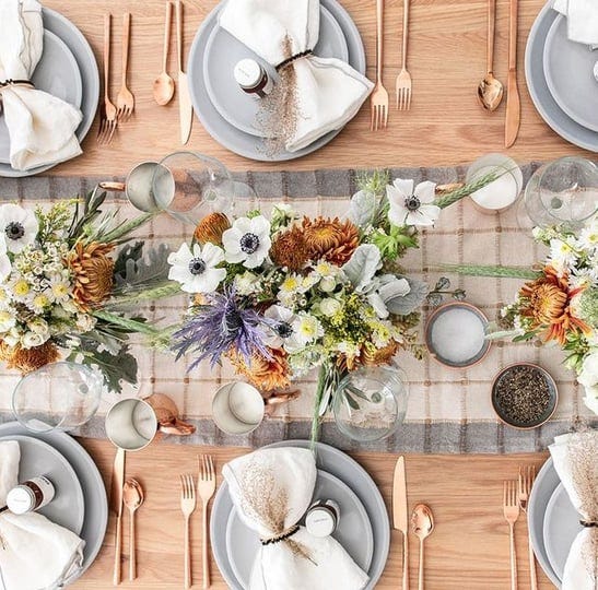 table-settings-1297123-1