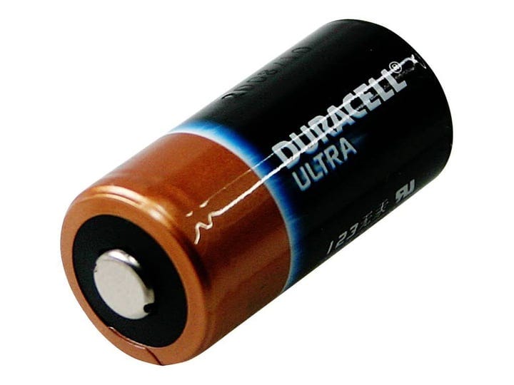 dl123a-duracell-ultra-lithium-8-batteries-cr123a-1