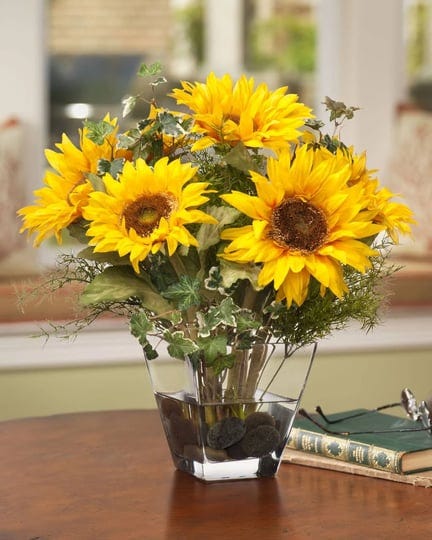 petals-sunflower-silk-centerpiece-1