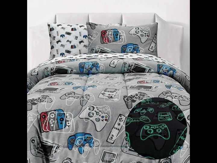 kids-rule-7-piece-gamer-glow-in-the-dark-comforter-set-withn1-full-bed-size-comforter-a-fitted-and-f-1