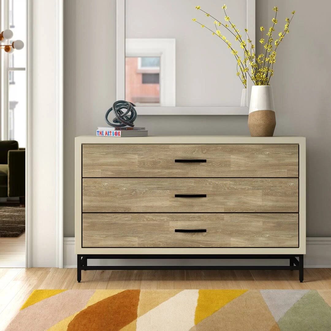 Hemnes 3-Drawer Dresser: Stylish, Modern, and Well-Made Storage for Clothes | Image