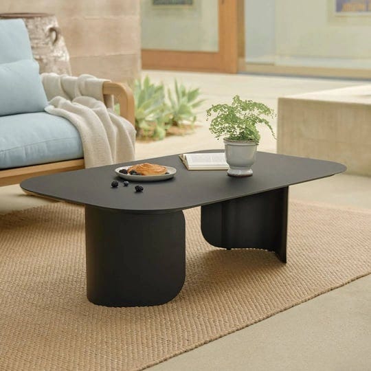 black-outdoor-coffee-table-metal-frame-scandinavian-design-article-skane-outdoor-furniture-1