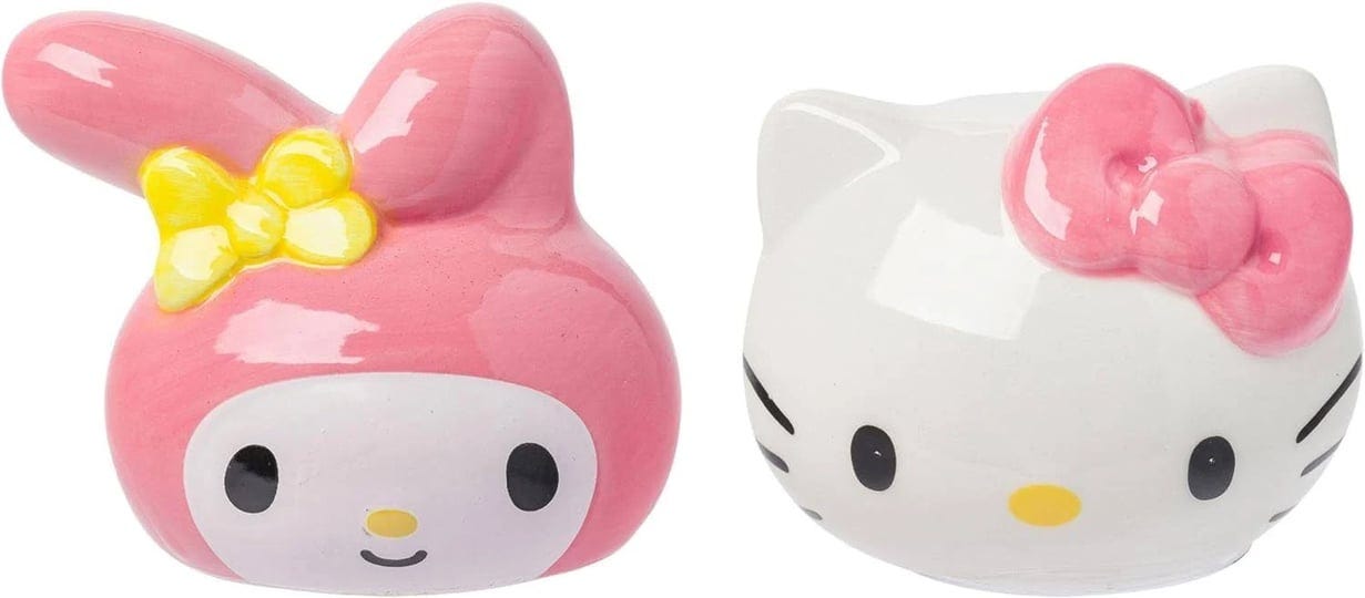 salt-pepper-hello-kitty-melody-1