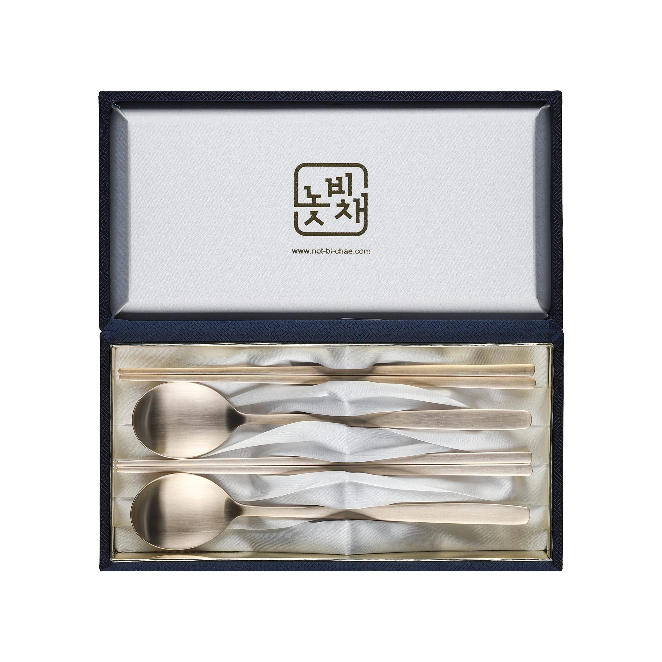 Traditional Korean Round Shape Set Chopsticks & Spoon | Image