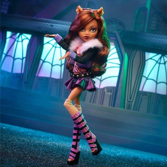 monster-high-clawdeen-wolf-reproduction-doll-1