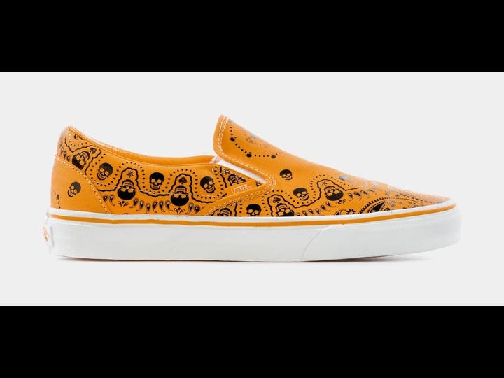 vans-classic-slip-on-bandana-saffron-1