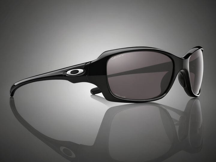 Oakley-Juliet-6