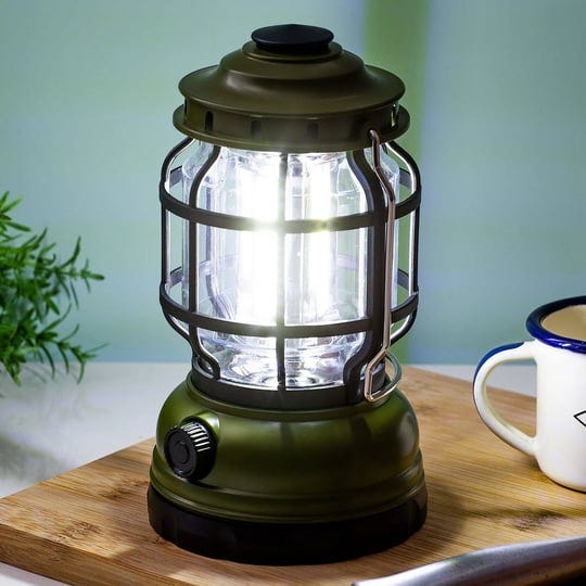 gentlemens-hardware-camping-lantern-1