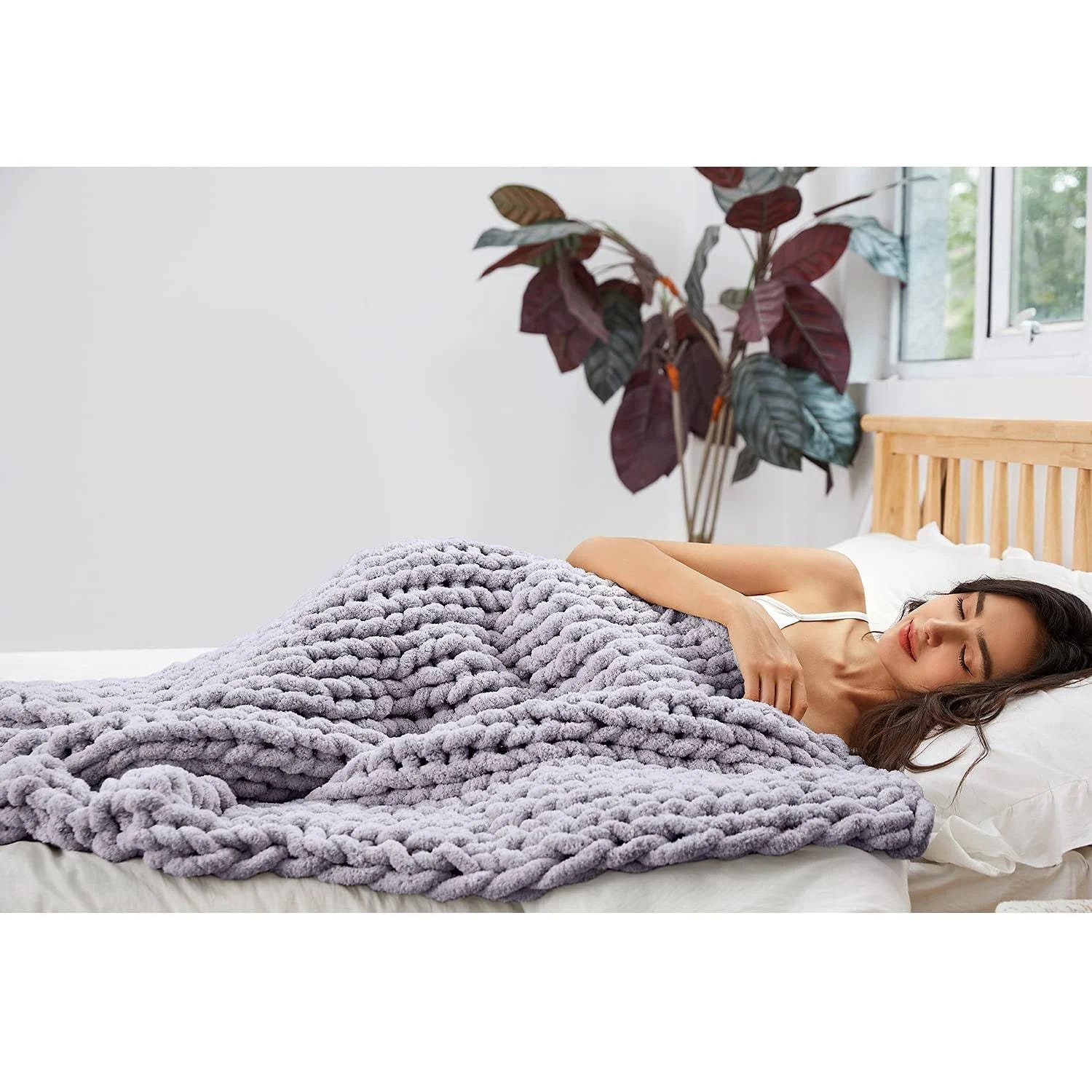 ZUIBESCHOS Luxurious Chunky Knit Blanket for Home | Image