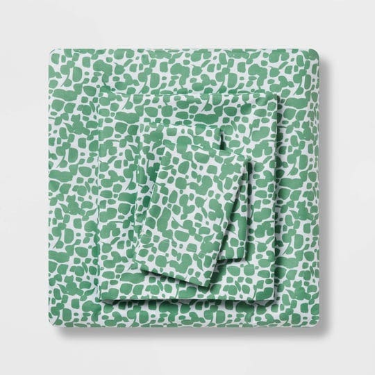 twin-twin-xl-printed-microfiber-sheet-set-green-dot-room-essentials-1