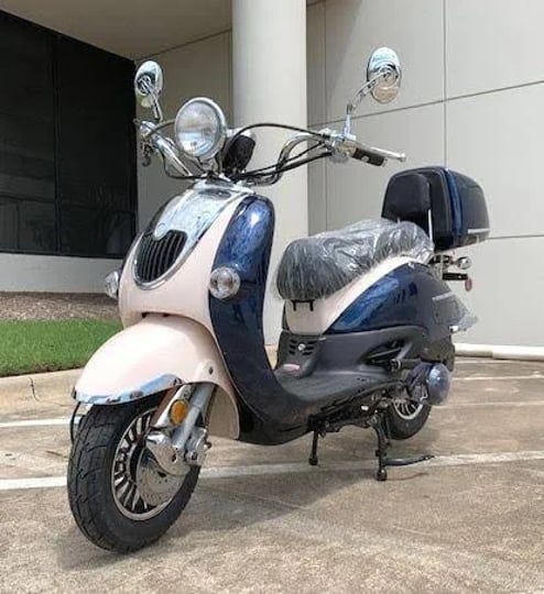 trailmaster-sorrento-50-retro-scooter-euro-style-moped-49-5-cc-electric-start-great-gas-mileage-1