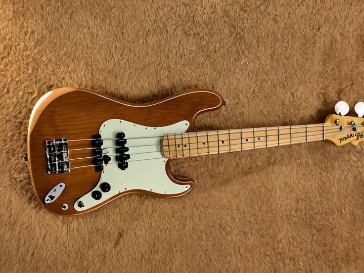 Fender-Precision-Bass-5