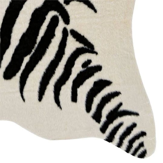 linon-harrison-faux-cowhide-zebra-polyester-rug-in-ivory-1