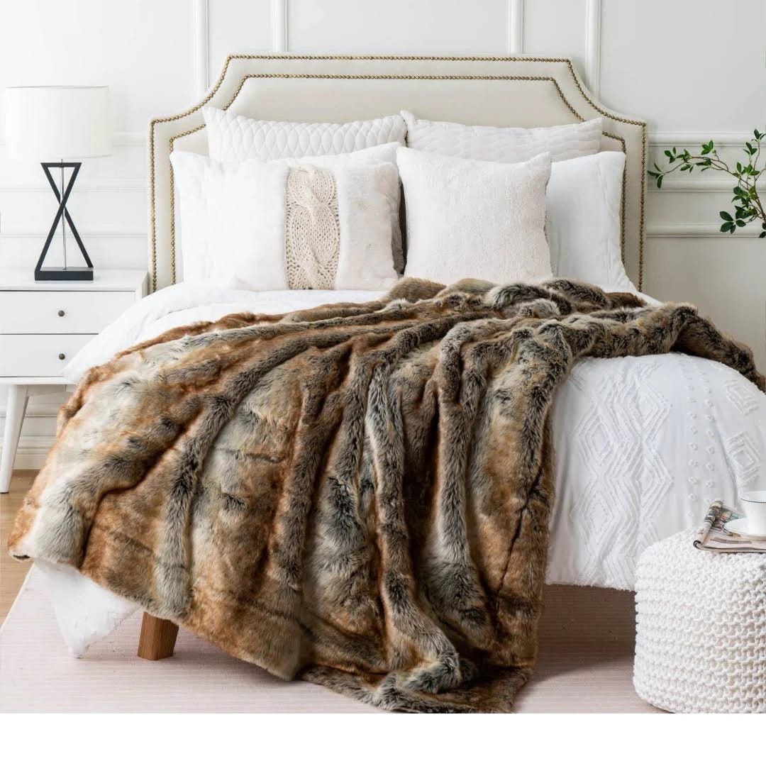 Heavyweight Luxury Faux Fur Throw Blanket | Image