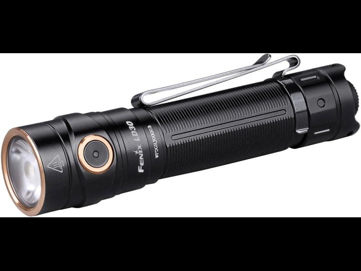 fenix-ld30-flashlight-1