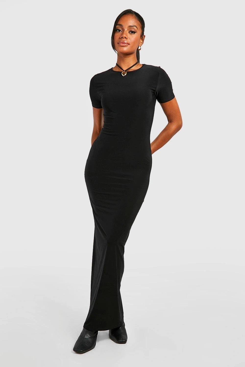 Sleek Black Maxi Dress for Any Occasion | Image
