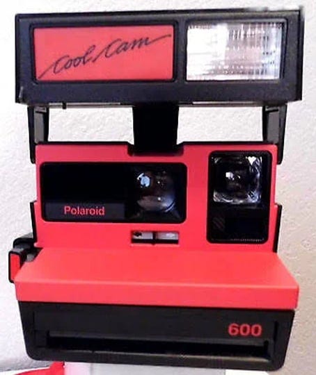 polaroid-600-film-camera-red-black-1