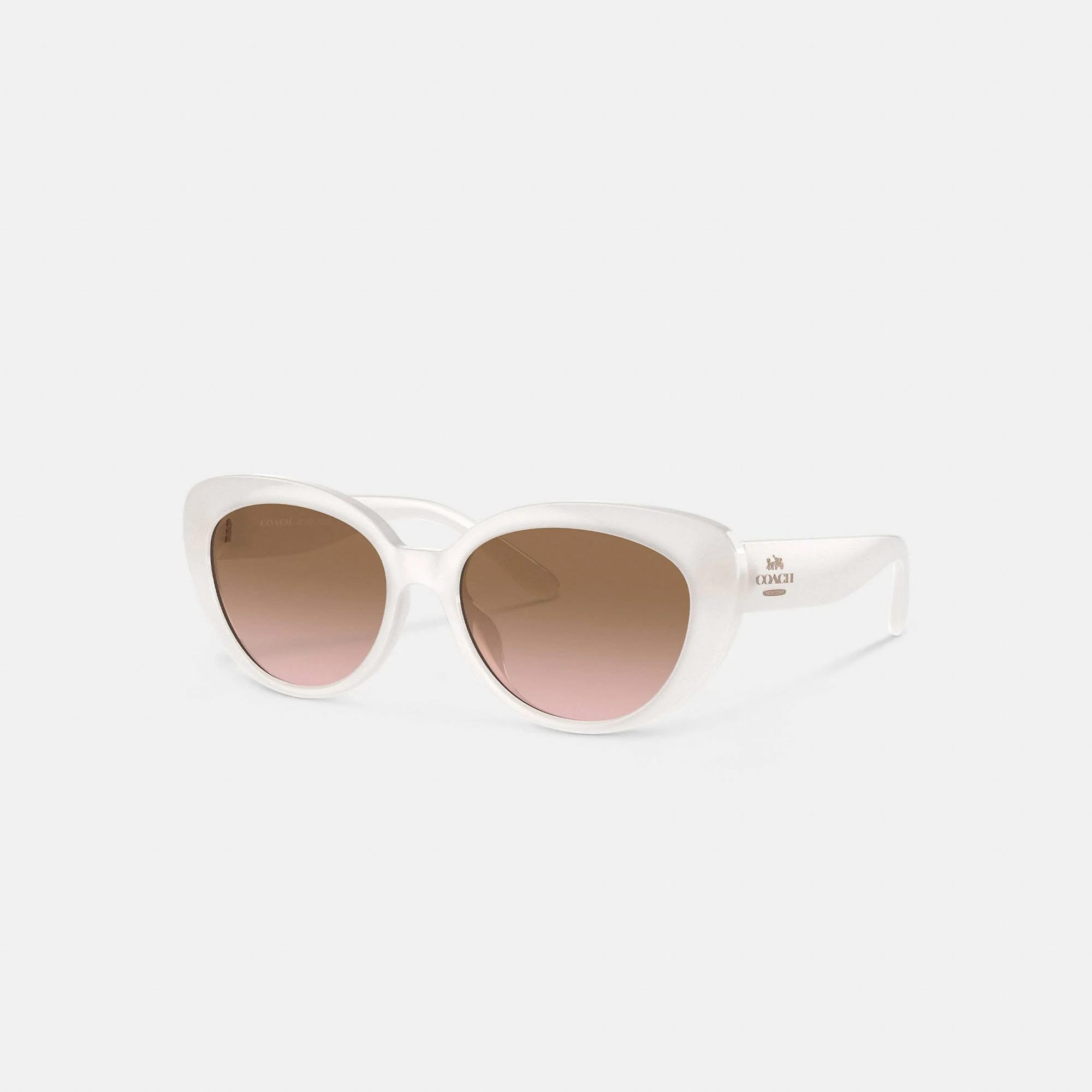 Classic Cat Eye Sunglasses for Women - UV Protection | Image