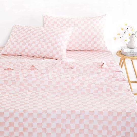 wake-in-cloud-gingham-sheet-set-checkered-grid-plaid-checkerboard-geometric-preppy-hand-drawn-patter-1