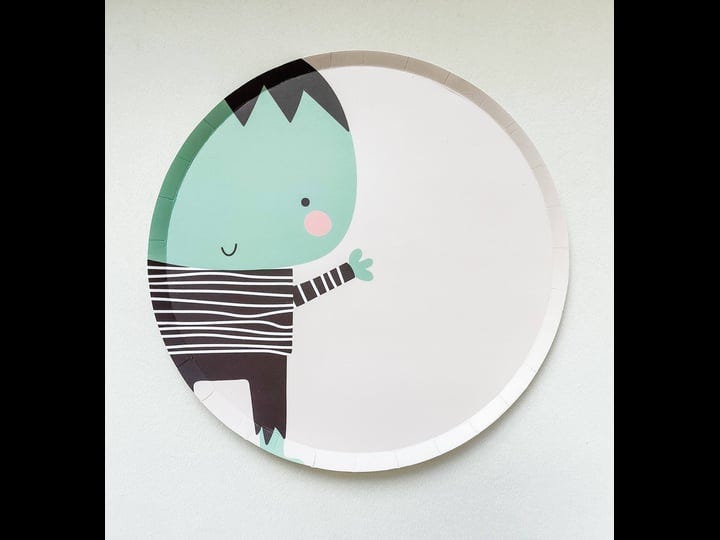 large-monster-paper-plates-1