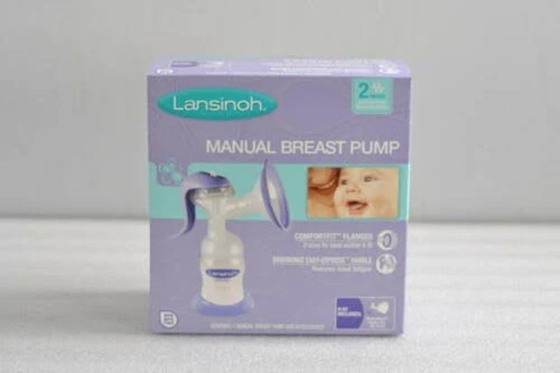 lansinoh-manual-breast-pump-hand-pump-for-breastfeeding-1