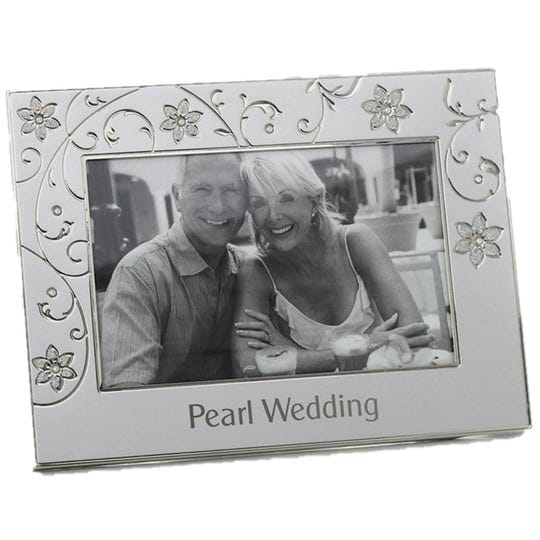 petal-jewel-design-pearl-30th-wedding-anniversary-silver-metal-look-photo-frame-1