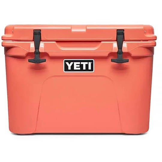 yeti-tundra-35-cooler-coral-1