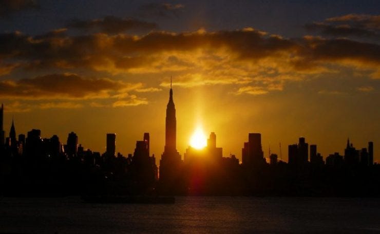 Sunrise new york cc 700x432