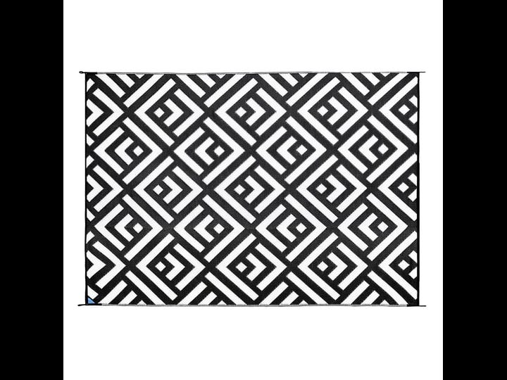 stylish-camping-geo-design-mat-8x11-1