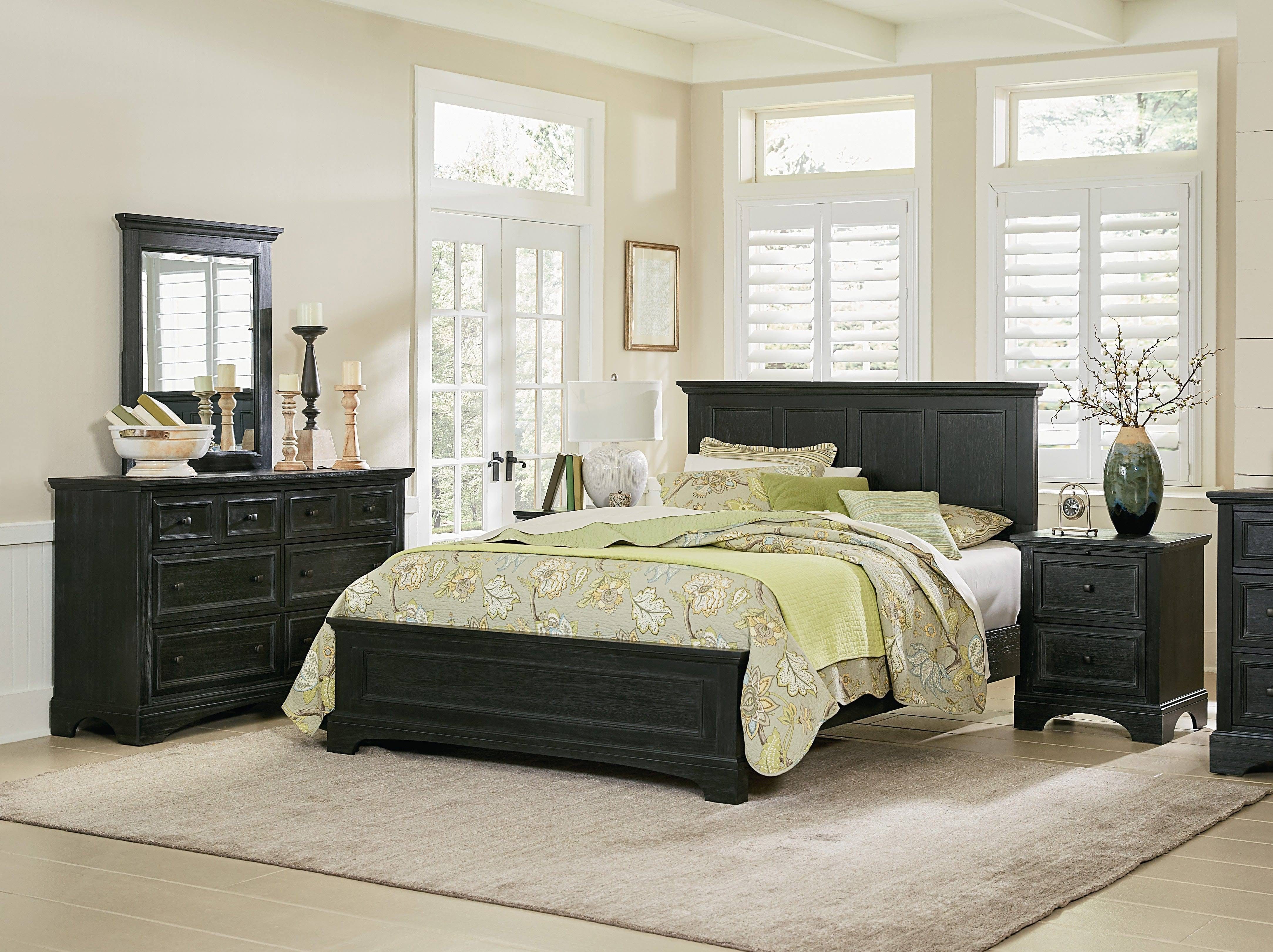 Farmhouse Basics Queen Modern Farmhouse Bedroom Set - Rustic Black | Image