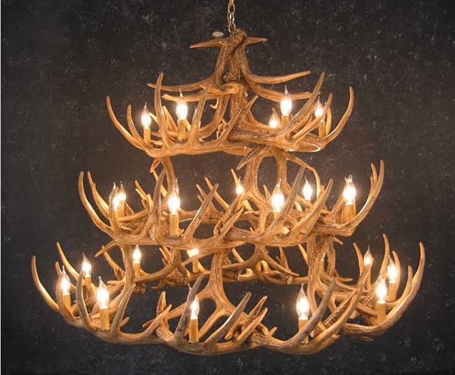 whitetail-42-cast-antler-chandelier-1