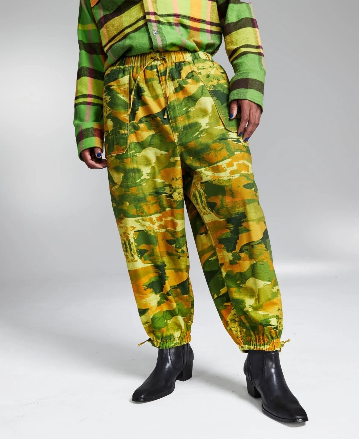 And Now This Men's Jungle Camo Cargo Pants - Stylish and Functional | Image