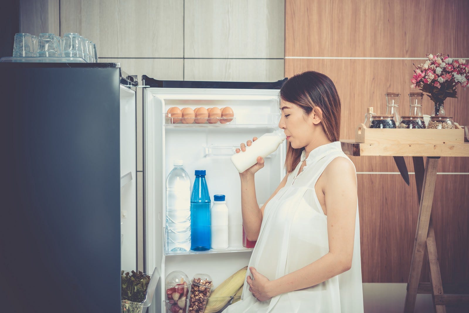 pregnant woman craving milk for period and cycle