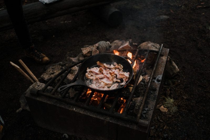 How Do You Cook When Glamping?