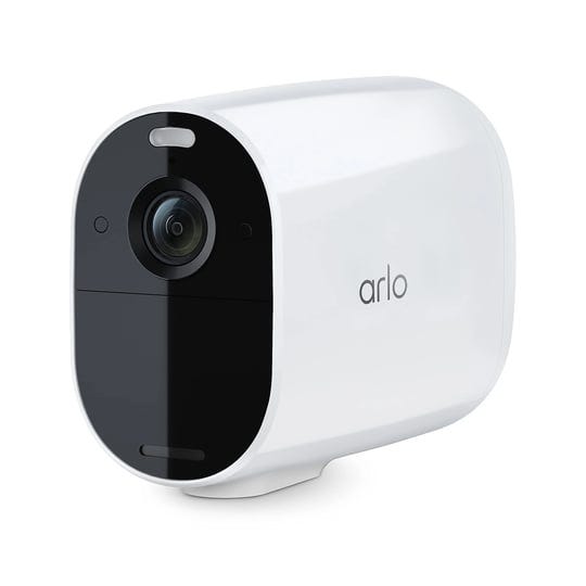 arlo-essential-xl-spotlight-camera-1