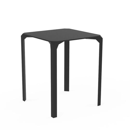 quartz-plastic-dining-table-vondom-1