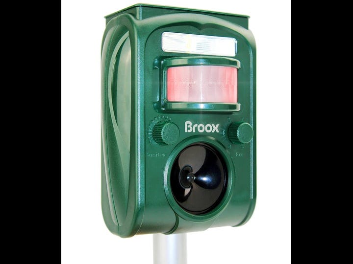 broox-solar-animal-repeller-ultrasonic-repellent-motion-green-silver-1