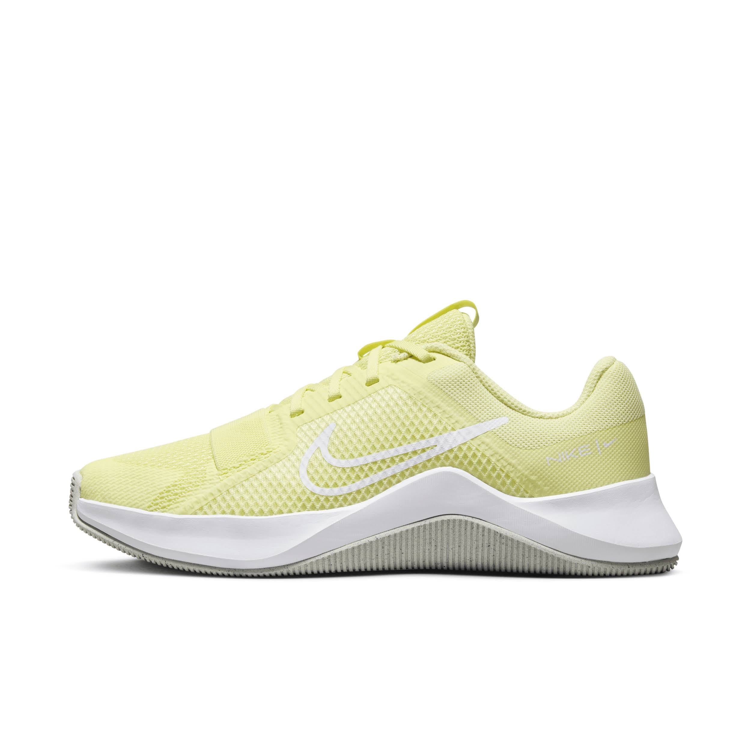 Stylish Nike Women's MC Trainer 2 Shoes in Green | Image