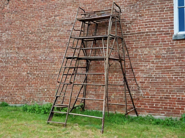 24-Ft-Ladder-Stand-4