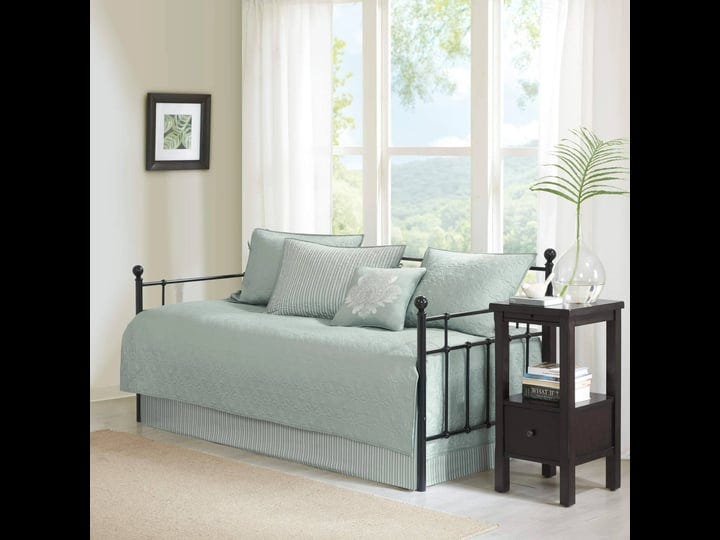 madison-park-quebec-6-piece-daybed-set-seafoam-1