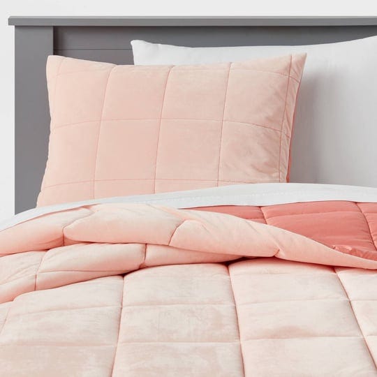 full-queen-kids-comforter-set-windowpane-velvet-pink-pillowfort-1