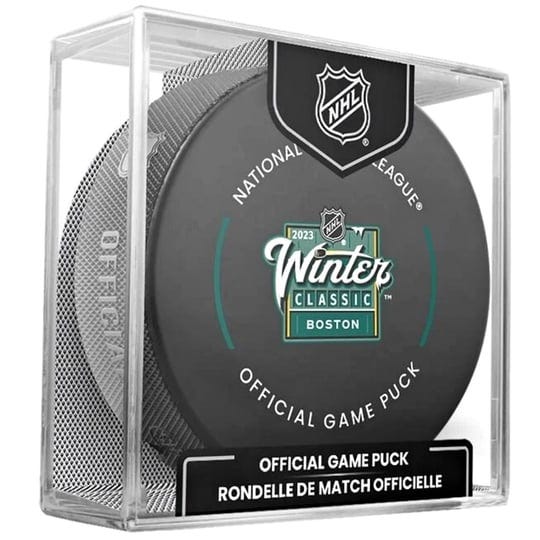 2023-nhl-winter-classic-official-game-puck-1