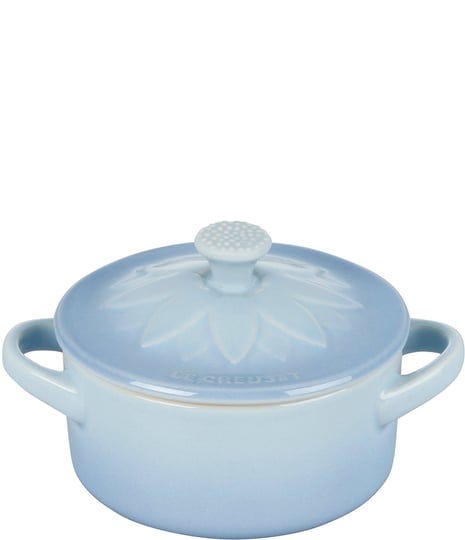 le-creuset-8-oz-mini-round-cocotte-with-flower-lid-coastal-blue-1