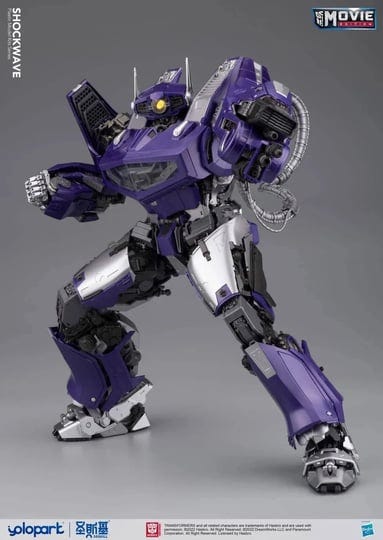 transformers-bumblebee-shockwave-model-kit-1