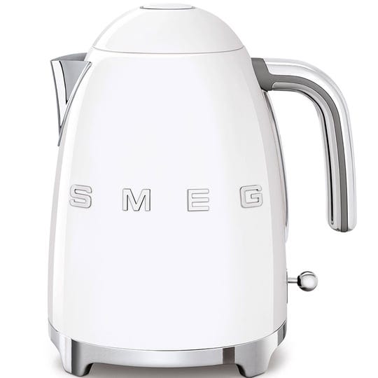 smeg-white-retro-electric-kettle-1