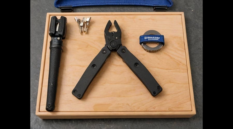 Benchmade-Strap-Cutter-1