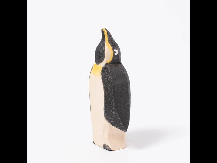 ostheimer-penguin-from-front-1
