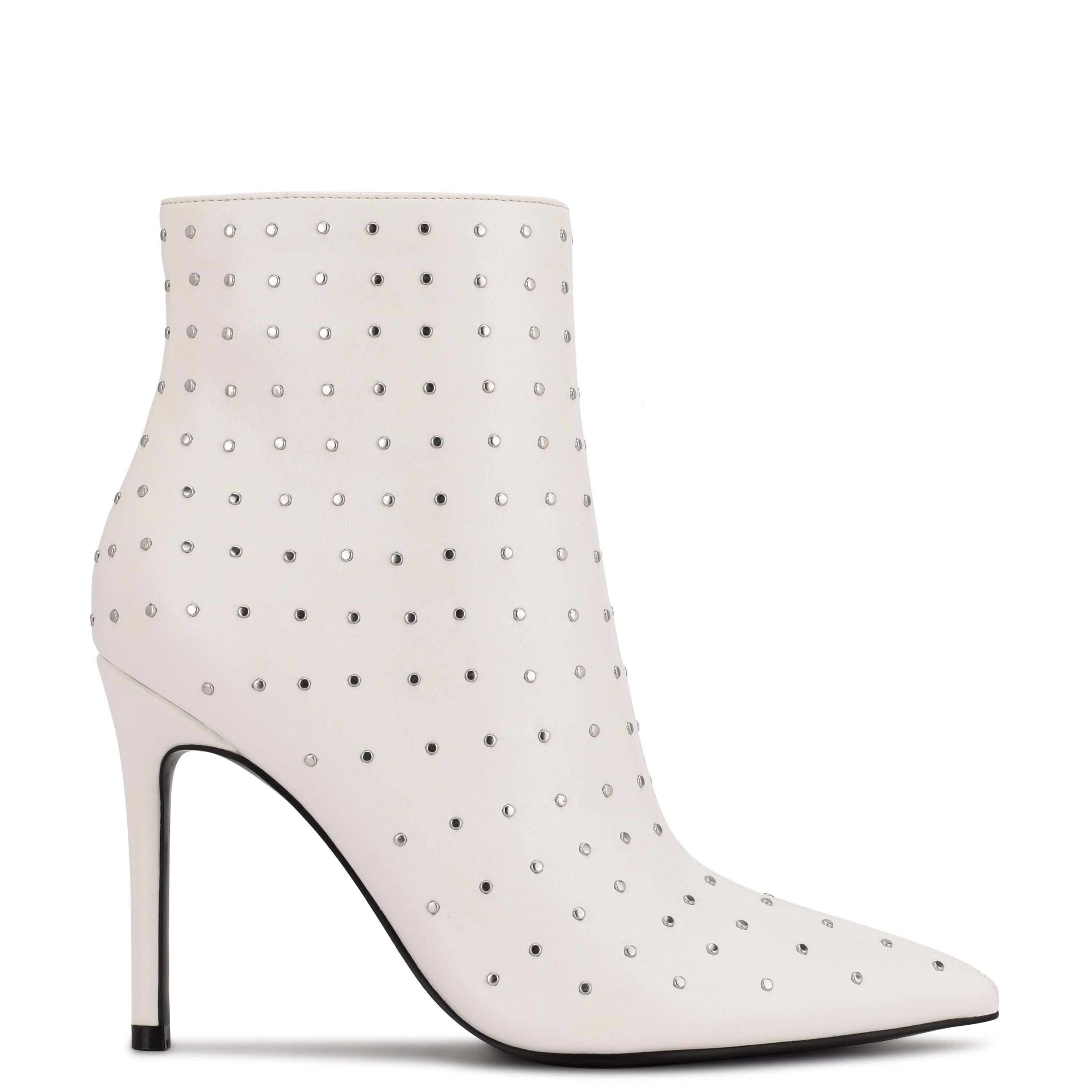 White High-Heeled Ankle Boots with Pointed Toe and Zip Closure | Image