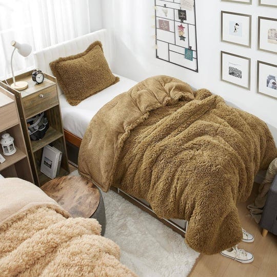 oodles-of-poodles-coma-inducer-oversized-comforter-twin-xl-1